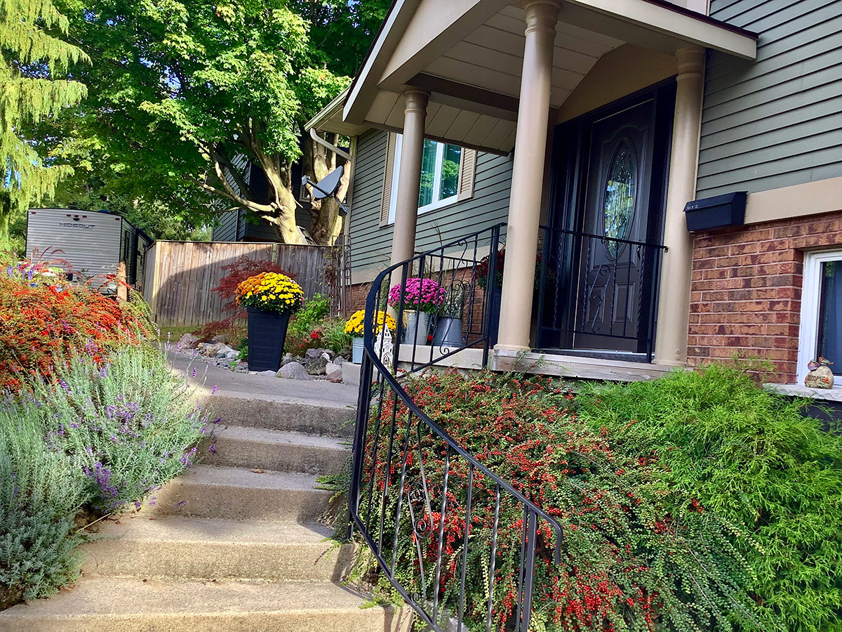 front entry with stairs