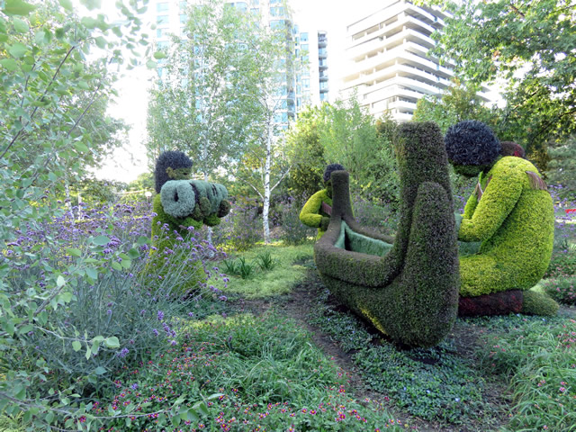 A 3D Celebration of Garden Art in Canada - FineGardening