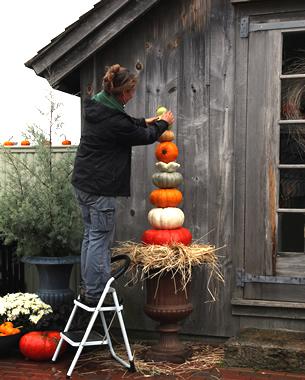 How to Build a Pumpkin Tower - FineGardening